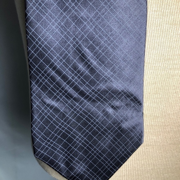 Mens Gray Tie. George Machado. - Picture 2 of 3